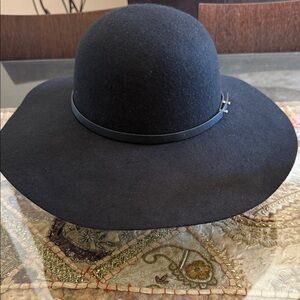 C.C Classic Black Felt Hat